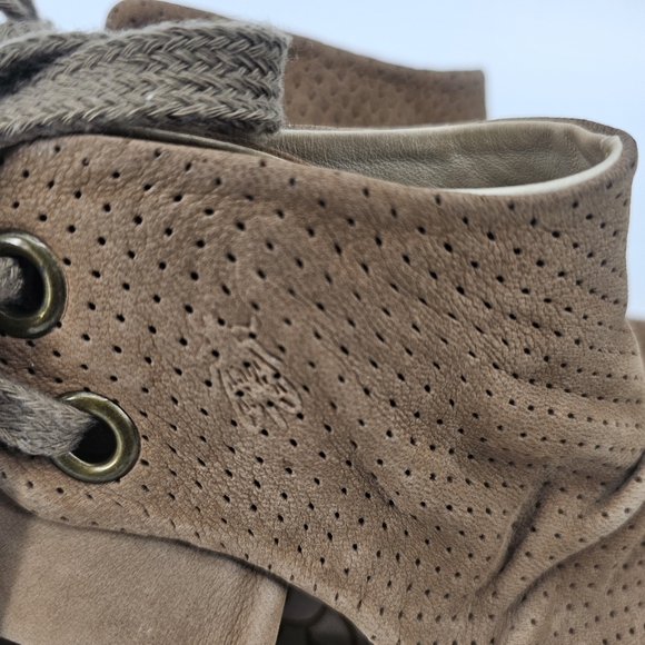 Fly London Tan Peep Toe Wedge Booties Perforated Leather Taupe Womens EU 37 - Picture 3 of 8